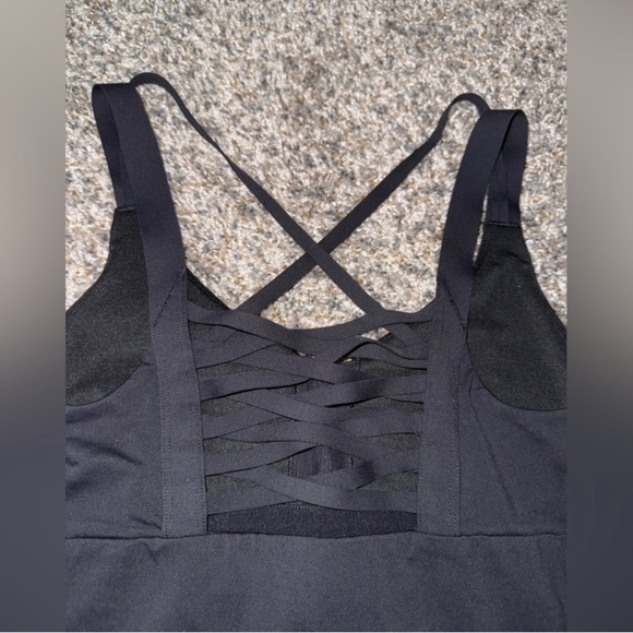 Lululemon hot top street  tank SZ 4 - Picture 8 of 11